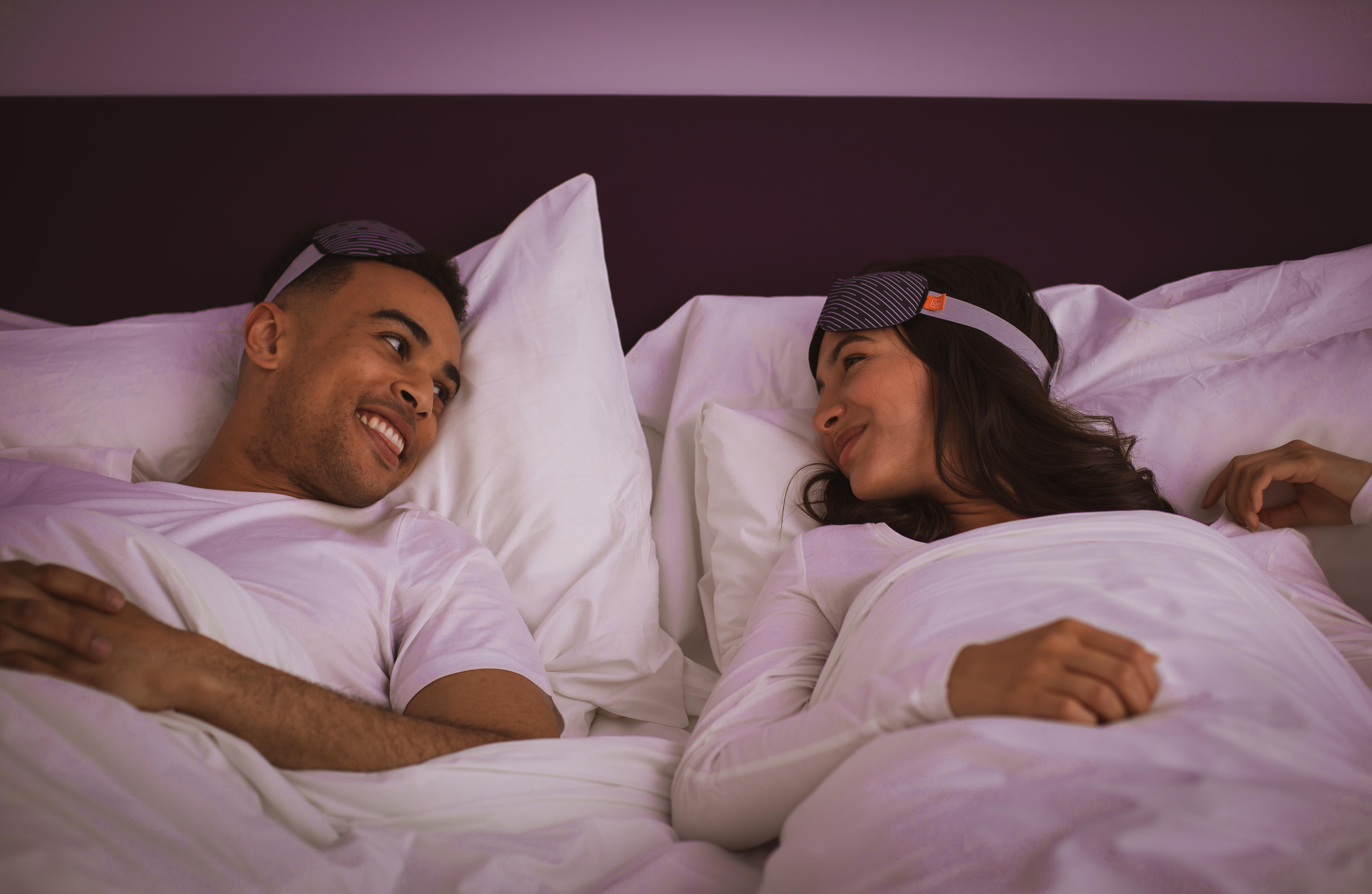 Yotel Glasgow Luaran gambar Sleep with OHealth Sleep Band