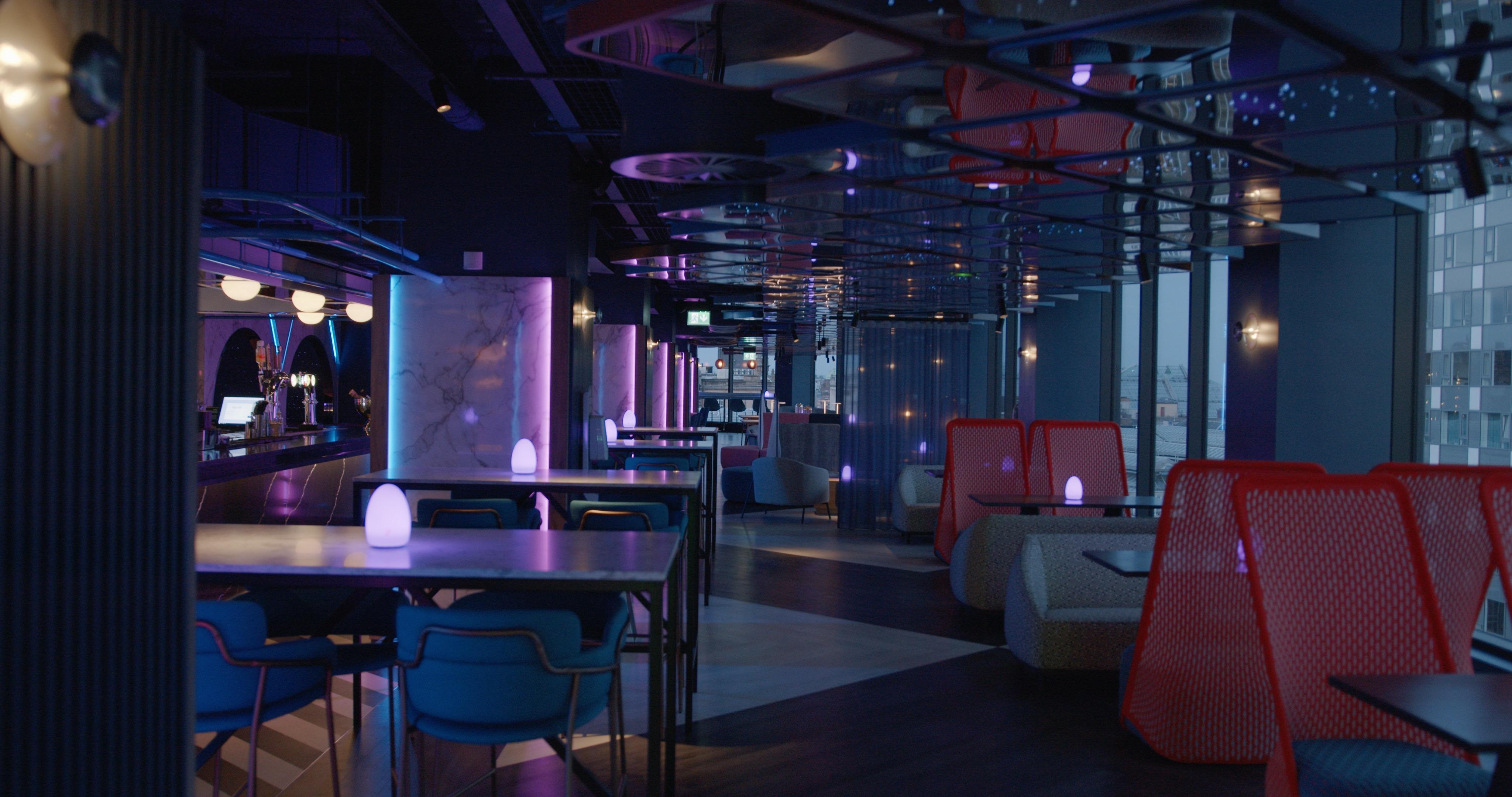 Yotel Glasgow Luaran gambar Interior of the bar
